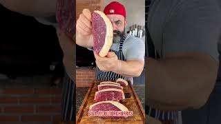 Picanha da gordura amarela no espeto [upl. by Gnex]