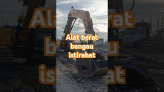 Tongkang belum masuk Alat berat istirahat automobile operatoralatberat shortvideo excavator [upl. by Hbaruas]