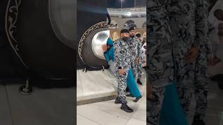 Hajre Aswad kissing masjid Al haram🕋❤️ shorts makkah madina saudiarabia riyada mecca ziyara [upl. by Lief210]