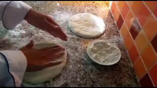 عجينة البيتزا الإيطالية  pâte pizza [upl. by Ayekat]