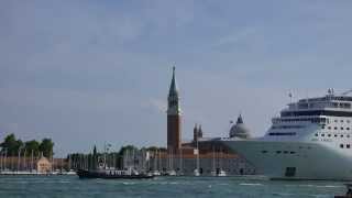 HUGE crusise ship MSC Lirica passing through Venice 4k  Kreuzfahrtschiff Venedig [upl. by Winstonn]