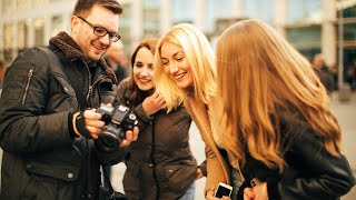 Viktor macht 10 Fotoshootings auf der Straße  erlebe seine Geschichte [upl. by Syned]