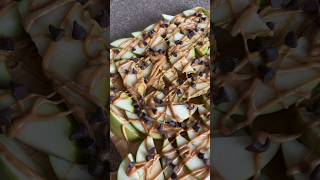 SUMMERTIME SNACK IDEA 🍏 APPLE NACHOS 🍏 [upl. by Ttelrats114]