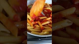 PENNE allARRABBIATA🌶️🍝 continua il GIRO dITALIA🔥 Shorts [upl. by Liakim]