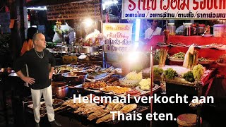 Eten in Thailand en de Thaise keuken [upl. by Jeritah851]