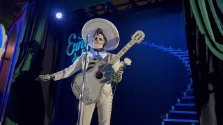 Ernesto de la Cruz quotRemember Mequot Full Song  Oogie Boogie Bash 2022  Disney California Adventure [upl. by Weinman]