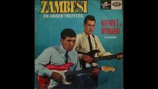 Kiewiet amp Wynand  Outa in die Langpad 1967 [upl. by Ottavia]