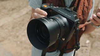 Hasselblad X2D First Look  100MP Medium Format Mirrorless With Phase Detect AF [upl. by Annawahs847]