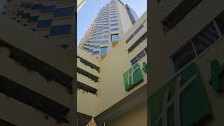 Holiday Inn Silom hotelliesittely 2822024 🇹🇭 thaimaa thailand bangkok holidayinn 2024 [upl. by Halullat]