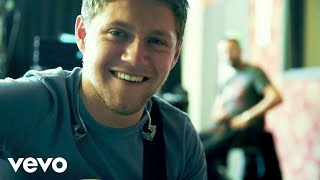 Niall Horan  Slow Hands Official Lyric Video [upl. by Elleirua497]