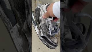 Beaters into heaters with Shoelada shoedoc shoelada chulada shoecleaner 150bucks foam jordan3 [upl. by Tedda221]