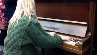 Valentina Lisitsa at St Pancras International  4 of 4 [upl. by Pandora623]