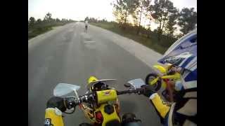 Suzuki drz 400E Supermoto vs Suzuki drz400SM [upl. by Ava]