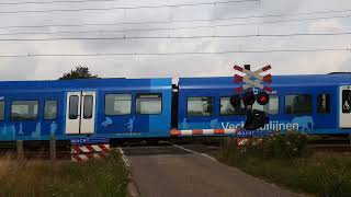 Spoorwegovergang Mariënberg  Dutch Railroad Crossing [upl. by Inor282]