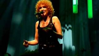 Fiorella Mannoia  La paura non esiste LIVE Bologna 8510 [upl. by Kreitman]