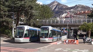 Tramways de Grenoble sur les lignes A et B [upl. by Enninaej405]