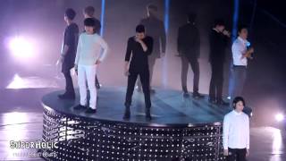 Evanesce SUPERSHOW6 beijing Heechul missed the stage members funny reaction [upl. by Ludly]