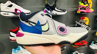 Nike Kids Preschool Team Hustle D 11 Basketball Shoes [upl. by Nerrak233]