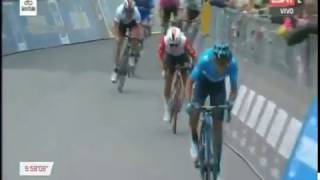 Richard Carapaz gana la cuarta etapa del Giro de Italia 2019 [upl. by Kristan614]