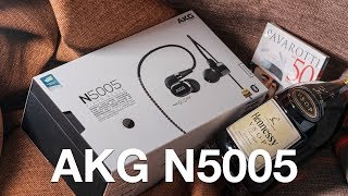 Trên tay tai nghe AKG N5005 [upl. by Essyla]