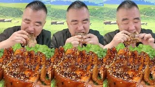 表哥挑戰秒牛窩骨，直接一鍋紅燒，軟爛入味，整個啃著吃真爽mukbang 羊肉 羊头 food [upl. by Vachill31]