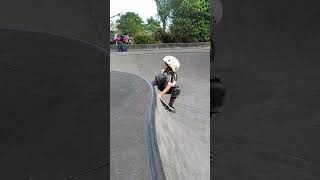 Skate Progress  Frontside Air skateboarding skateboard skateprogress [upl. by Kimmie772]