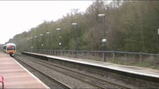 A Chiltern Class 165 passes through Denham Golf Club heading north [upl. by Stanly73]