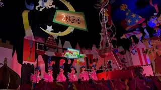 quotits a small world holidayquot Full French Lyrics [upl. by Bald]