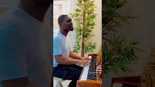 Que ta gloire descende dedeyjones gospel chords pianist piano pianocover music musician [upl. by Stormie217]