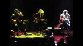 Les Claypool Duo De Twang with Dean Ween  quotBattle Of New Orleansquot at Gramercy Theatre NYC 42813 [upl. by Acinimod]