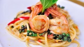 Spaghetti with Spicy Prawn Spaghetti Kee Mao Goong [upl. by Silvie408]