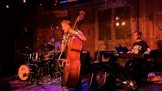 Upright BASS solo quotThings Aint What They Used to Bequot G Blues jazz [upl. by Amadis]