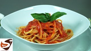 Spaghetti al pomodoro fresco e basilico  Ricetta estiva facile e veloce [upl. by Ahseneuq822]