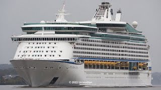 EXPLORER OF THE SEAS  the special ship horn of the RoyalCaribbean cruise ship  4KQualityVideo [upl. by Marlette]