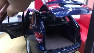 Diecast Unboxing 2014 BMW X5 Series Xdrive 118 BMW AG Paragon [upl. by Akkimat]