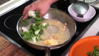 How to make a delicious soup in few minutes  Omelette soup 鸡蛋汤 [upl. by Mond14]