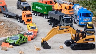 Bersihkan Longsor Batu Gunung Dari JalanExcavatorDozerTruk oleng [upl. by Willmert]