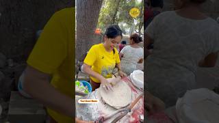 25kg ka Aloo Parantha Sirf 40 Mei youtubeshorts streetfood [upl. by Annuahsal679]