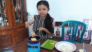 Main Masak Masakan Beneran  Masak Roti Bakar Dengan Mainan Kompor Mini [upl. by Litnahs732]