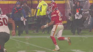 Pat delivers a touch pass to Perine in the endzone to tie the game [upl. by Ahsaret]