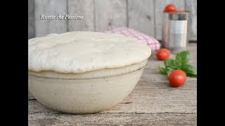 Impasto per pizza a lenta lievitazione con 1 g di lievito di birra  Ricette che Passione [upl. by Fayette]