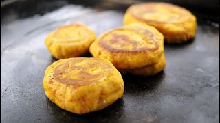 Brötchen von der Plancha mit Tatar vom Huftdeckel  Planchabread with Picanha Beef Tatar [upl. by Adaval]