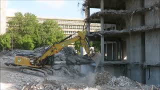 Bagger CAT 349 E und der Schutt vom Abriss [upl. by Alehtse]