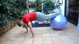 Gainage abdos swiss ball niveau confirmé – Exercices abdominaux  ventre plat [upl. by Hairehcaz]