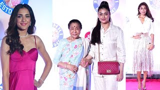 Asha Bhosle Attend Dono Grand Premiere  Rajveer Deol Paloma Dhillon  Bollywood Mastiz [upl. by Ahsinal]