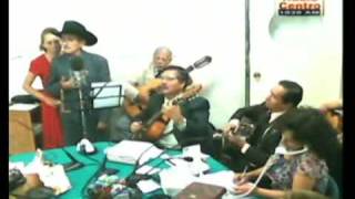 el uriangato canta ella programa de radio buenos dias de hector martinez serrano [upl. by Ahsiuqram347]