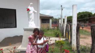 Siervos Misioneros de la Santísima Trinidad en Colombia [upl. by Dorry]