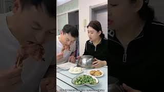 😂🍴 Hilarious Cooking Clash Who Will Win – Husband or Wife Dont Miss the Fun FunnyVideo short [upl. by Nevarc363]