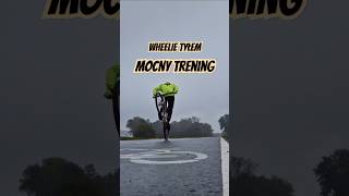 Mocny trening w deszczową pogodę 🚲💨💨💨 mtbstunt mtb wheelie [upl. by Lledrac]