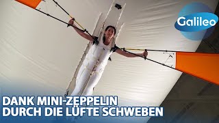 Frei wie ein Vogel quotGalileoquot Reporterin Sarah hebt in Frankreich mit einem MiniZeppelin ab [upl. by Matthaeus]